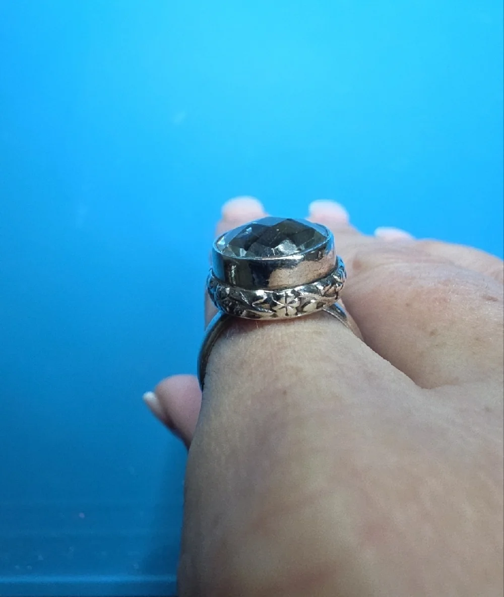 Vintage Aquamarine—bezel-set in an ornate sterling silver band. - Picture 3 of 8